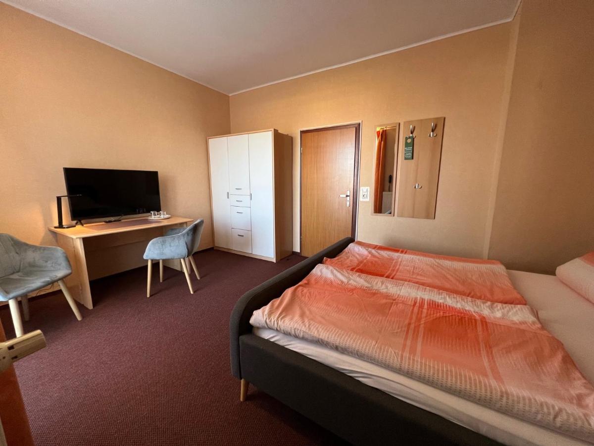 Hotelpension Am Thermalbad Bad Nenndorf Ngoại thất bức ảnh