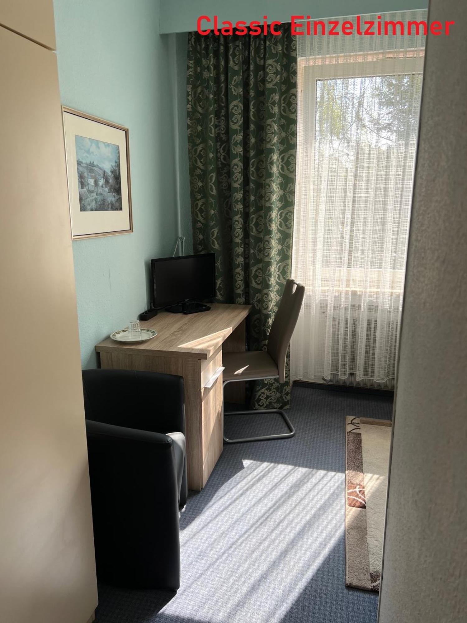 Hotelpension Am Thermalbad Bad Nenndorf Ngoại thất bức ảnh